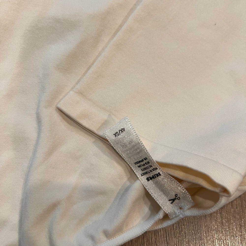 Skims Long Sleeve Bodysuit - Picture 9 of 10